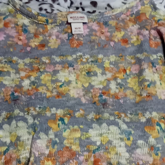 Sweater - Picture 3 of 6